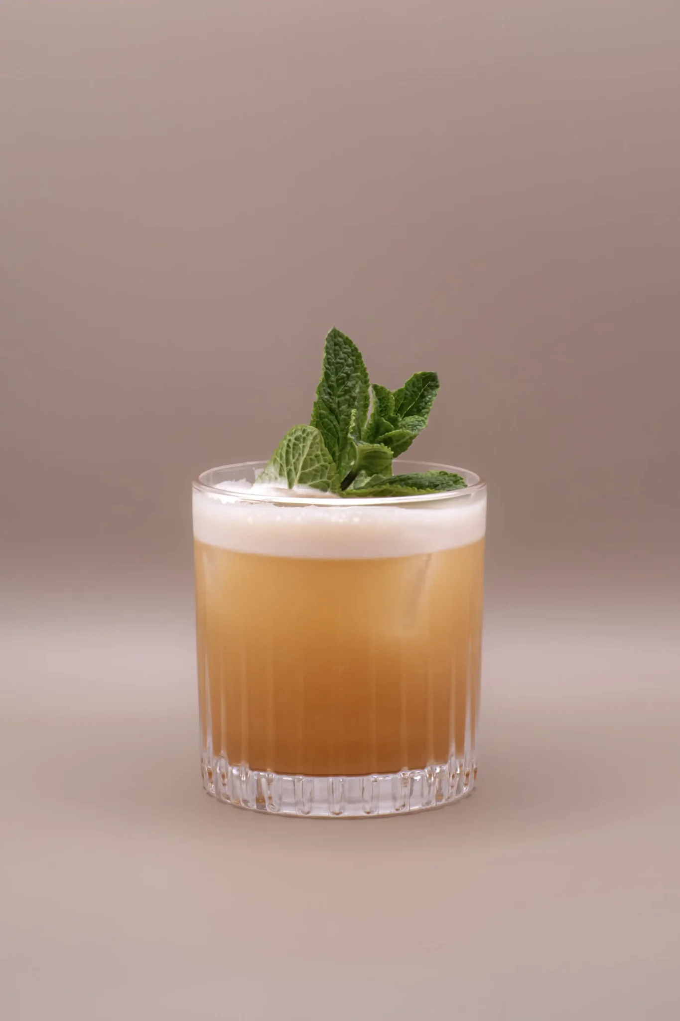 Tajná Koktejlová Nabídka - Secret Cocktail Menu 11 D’Peachy Monster