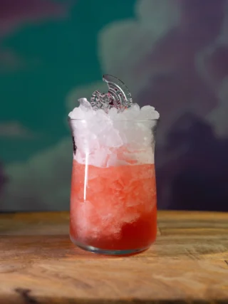 🦩❄️ Stavte se na osvěžující koktejl i v tomto zimním období.
Odpočiňte si v klidném a útulném prostředí ILLUSION baru u lahodného hořkosladkého koktejlu Flamingo – naší velmi populární variace na Negroni❤️

Jsme tady pro vás od úterý do soboty vždy od 18:00 🤗

🍸 Flamingo