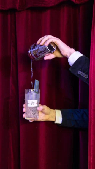 ✨ Klid, dobrý drink a chvíle jen pro sebe.
Jsme tady, když si chcete na moment vydechnout a dát si koktejl, který stojí za to. Stavte se 🤍 třeba na tento bestseller.

🍸 Roku – dokonalá kombinace japonského ginu, Sencha čaje a pandanu.